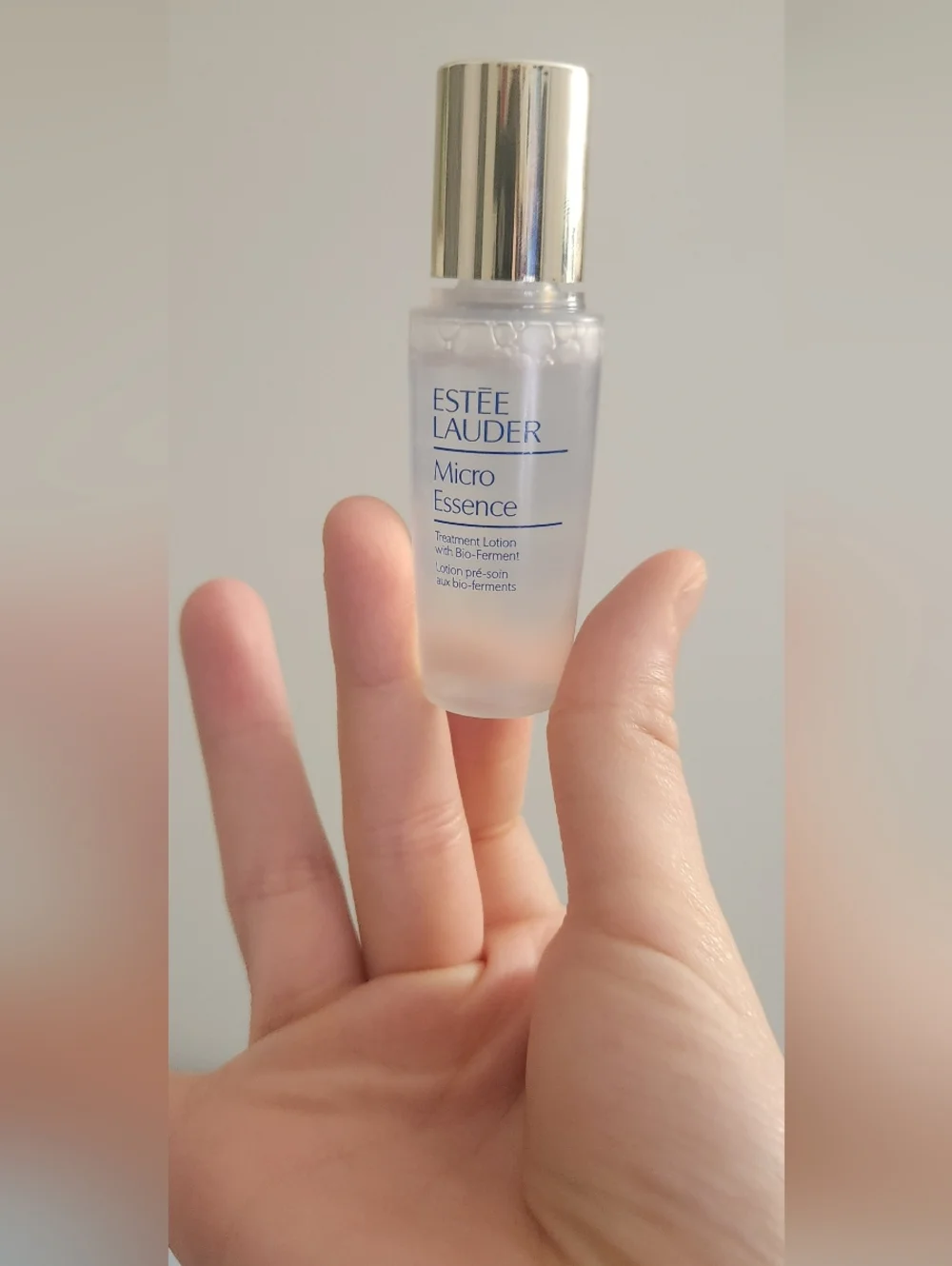 NIB Estée Lauder Micro Essence Treatment Lotion with Bio-Ferment -15 Ml - Picture 2 of 3